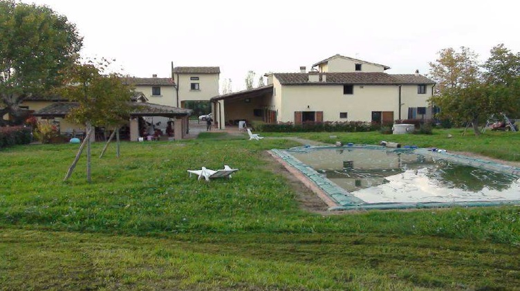 Lotto 6: unità immobiliare ad uso residenziale nel complesso "Lago Oasi" in Campi Bisenzio, loc. Le Miccine, via Pagnella n. 1-3.