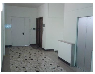 UFFICIO COMMERCIALE  9 locali + servizi semplici + 1 CANTINA o SOFFITTA