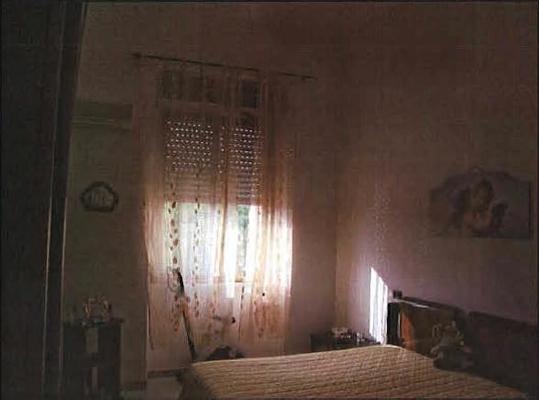 Descrizione: Ingresso, corridoio, cucina, bagno, 3 camere e ripostiglio. Mq. 115. Identificativi catastali: fg. 15, part. 110, sub. 12