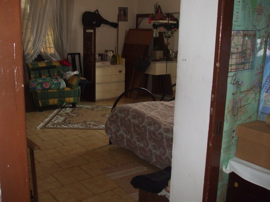 Descrizione: Disimpegno, cucina,  soggiorno, 2 camere, bagno e ripostiglio + corte esclusiva. Mq. 124 (comprensiva di quota parte di corte esterna ad uso esclusivo). Identificativi catastali: fg. 17, part. 169, sub. 103