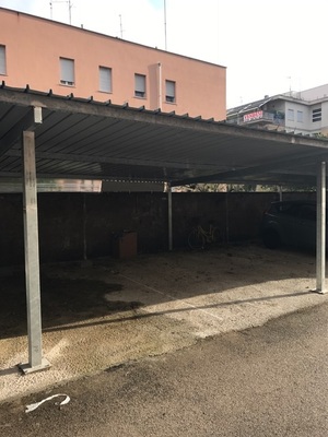 Immobile sito in SABAUDIA (LT) in Corso Vittorio Emanuele III, 69,piano secondo. Descrizione: Ingresso, corridoio, 2 camere, cucina e bagno + locale cantina. Mq. 80. Identificativi catastali: Foglio 109, part. 44, sub. 35  con cantina  foglio 109, part. 44, sub. 44