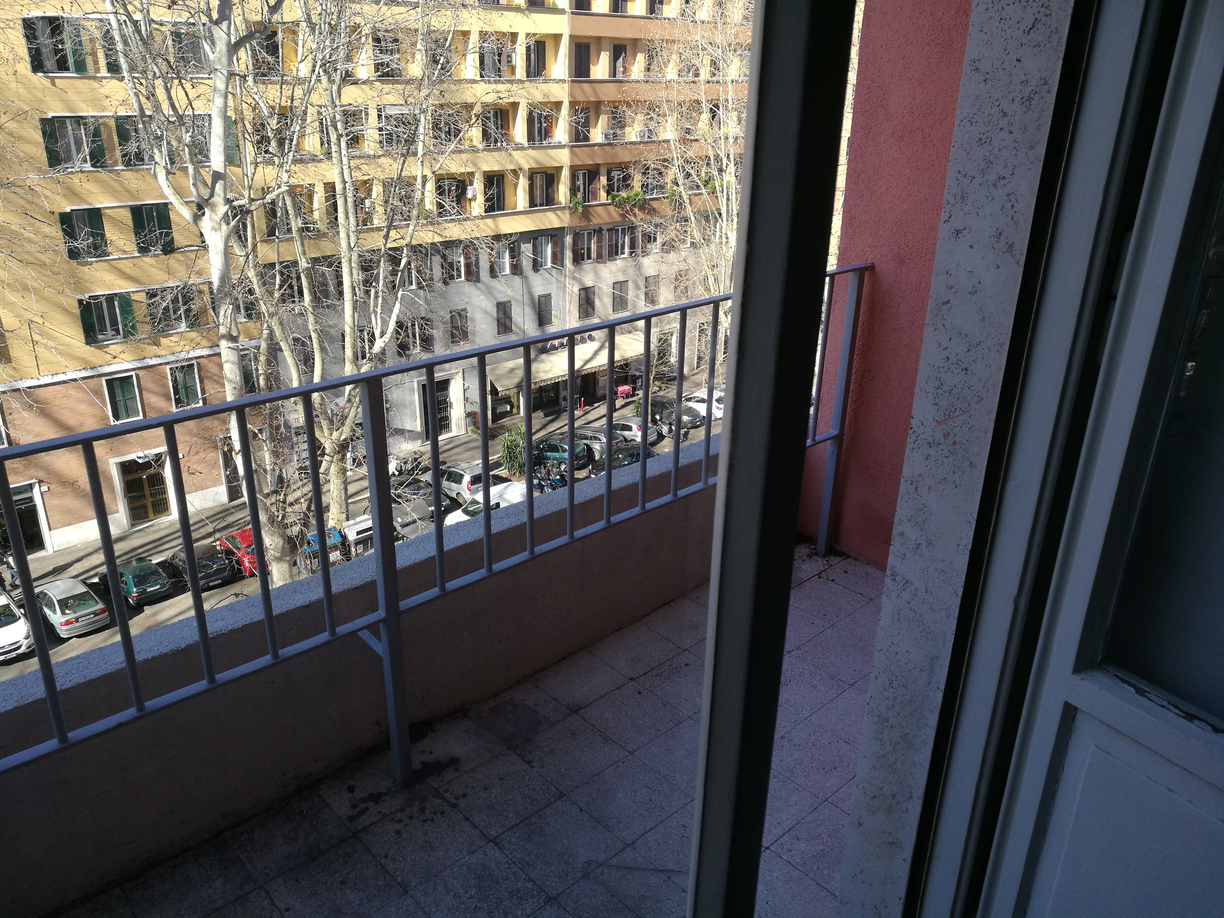 Appartamento sito in ROMA VIA FILIPPO CORRIDONI 27,  scala D, piano 5 INT.11 DI 6,5 VANI CON ASCENSORE + CANTINA SCALA D PIANO SEMINTERRATO CANTINA N. 11 Mq. 92. N.C.E.U. categoria A3- foglio 397 part. 191 sub 75