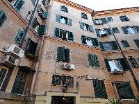 Appartamento sito in ROMA PIAZZA S. MARIA LIBERATRICE 45,  scala B, piano 4 INT.10 DI 3 VANI CON ASCENSORE. Mq. 49. N.C.E.U. categoria A2- foglio 512 part. 43 sub 31