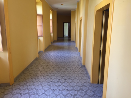 Immobile sito in CAPUA (CE) in Via Santa Maria La Fossa, 39,piano primo. Descrizione: Cucina, bagno, ripostiglio, corridoio, quattro camere.. Mq. 201. Identificativi catastali: Foglio 39 part. 5055 sub. 6