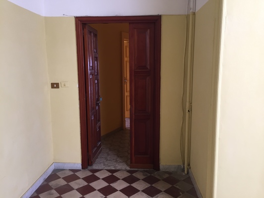 Immobile sito in CAPUA (CE) in Via Santa Maria La Fossa, 39,piano primo. Descrizione: Cucina, bagno, ripostiglio, corridoio, quattro camere.. Mq. 201. Identificativi catastali: Foglio 39 part. 5055 sub. 6