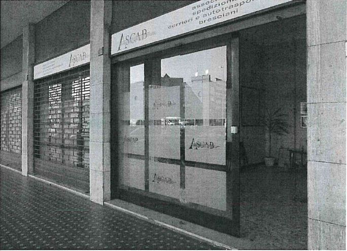 Negozio sito in Brescia (BS), Via Zara 101. 34 mq. Piena proprietà. Libero