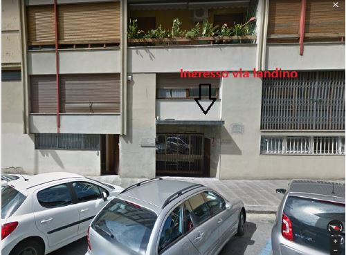 Immobile sito in Firenze (FI) Via Landino 7/A. Descrizione: Doppio ingresso, disimpegno, cucina, soggiorno, n.2 camere, bagno, n.2 ripostigli, n.2 verande + pertinenziale cantina, posto auto coperto. N.C.E.U. Unità principale: foglio76, part. 42, sub.551. Pertinenza: foglio76, part. 42, sub. 552. Pertinenza: foglio76, part. 42, sub. 505