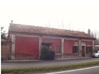 Immobile, sito in PIACENZA - CAP 29121, VIA EMILIA PAVESE, 114. Descrizione: Soggiorno, 3 camere, cucina e bagno + pertinenziale corte esclusiva e locale deposito/caldaia. Mq. 100. N.C.E.U. A7 foglio 47 part. 3186 sub. 1, con area scoperta al foglio 47 part. 3186 sub. 1