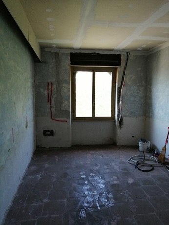 APPARTAMENTO INT.15 DI 5,5 VANI CON ASCENSORE in ROMA Via G. B. Bodoni n°100, scala E, piano 5 + pertinenziale BALCONE. Mq. 109. LIBERO. Identificativi catastali A/4, foglio 517, part. 1, sub. 15