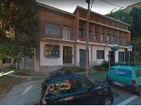 Magazzino - locale -negozio, in La Spezia (SP) Via S.A.M. Giannelli 19. Mq 585 totali - 23 mq magazzino, mq 432 locale, mq 130 negozio. Piena proprietà. Locato