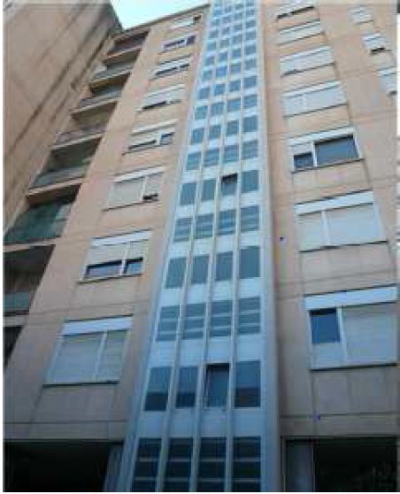 Immobile sito in LATINA (LT), CAP - 04100 VIA EROI DEL LAVORO, 12. Descrizione: Unità immobiliare al piano quinto destinata ad ufficio composta da ingresso, corridoio, cinque vani, due bagni, un ripostiglio e tre balconi. N.C.E.U. Foglio 140; Part.88; Sub 24. Mq. 135.Libero. Piena Proprietà