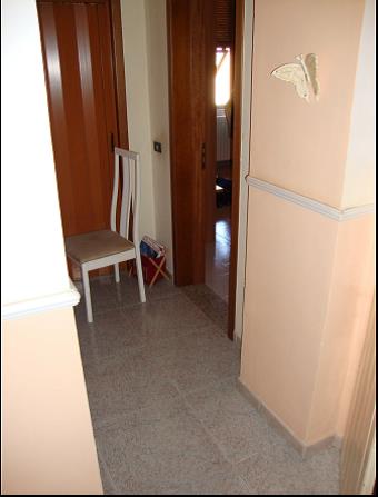 Immobile, sito in TARANTO (TA) VIA GIAN BATTISTA MAGNAGHI 10 . Descrizione: Corridoio, cucina, soggiorno, bagno, due camere, disimpegno, ripostiglio + pertinenziale 2 depositi e posto auto scoperto . Mq. 130. Identificativi catastali: A3 foglio 244 part. 21131 sub. 20, con deposito al foglio 244 part. 21131 sub. 37, deposito al foglio 244 part. 21131 sub. 38 posto auto scoperto al foglio 244 part. 21131 sub. 69