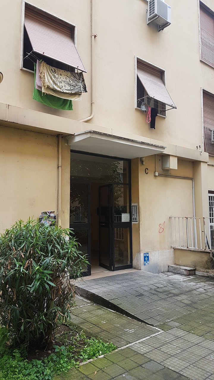 Unità Commerciale cat. C/1 foglio 956 part. 303 sub 4 rendita 788,89
