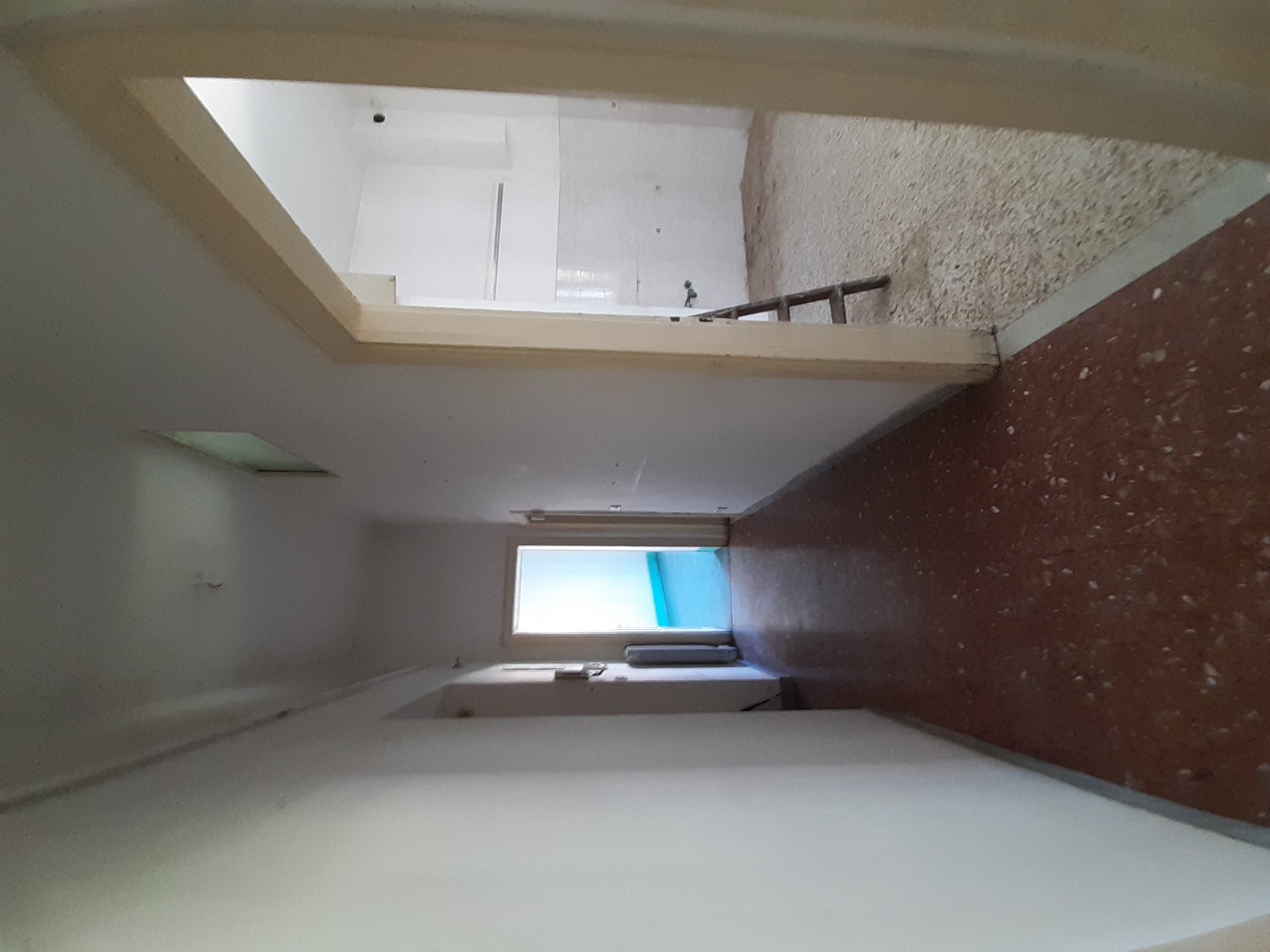 Immobile sito in ROMA, CAP 00136 Piazzale degli Eroi n°8, SCALA P, PIANO 2. DESCRIZIONE: APPARTAMENTO CON BALCONE INT. 5 DI 3,5 VANI CON ASCENSORE. DATI CATASTALI [N.C.E.U.] Categoria A/2, Foglio 373, Part. 44, Sub 121. Mq 71. STATO Libero