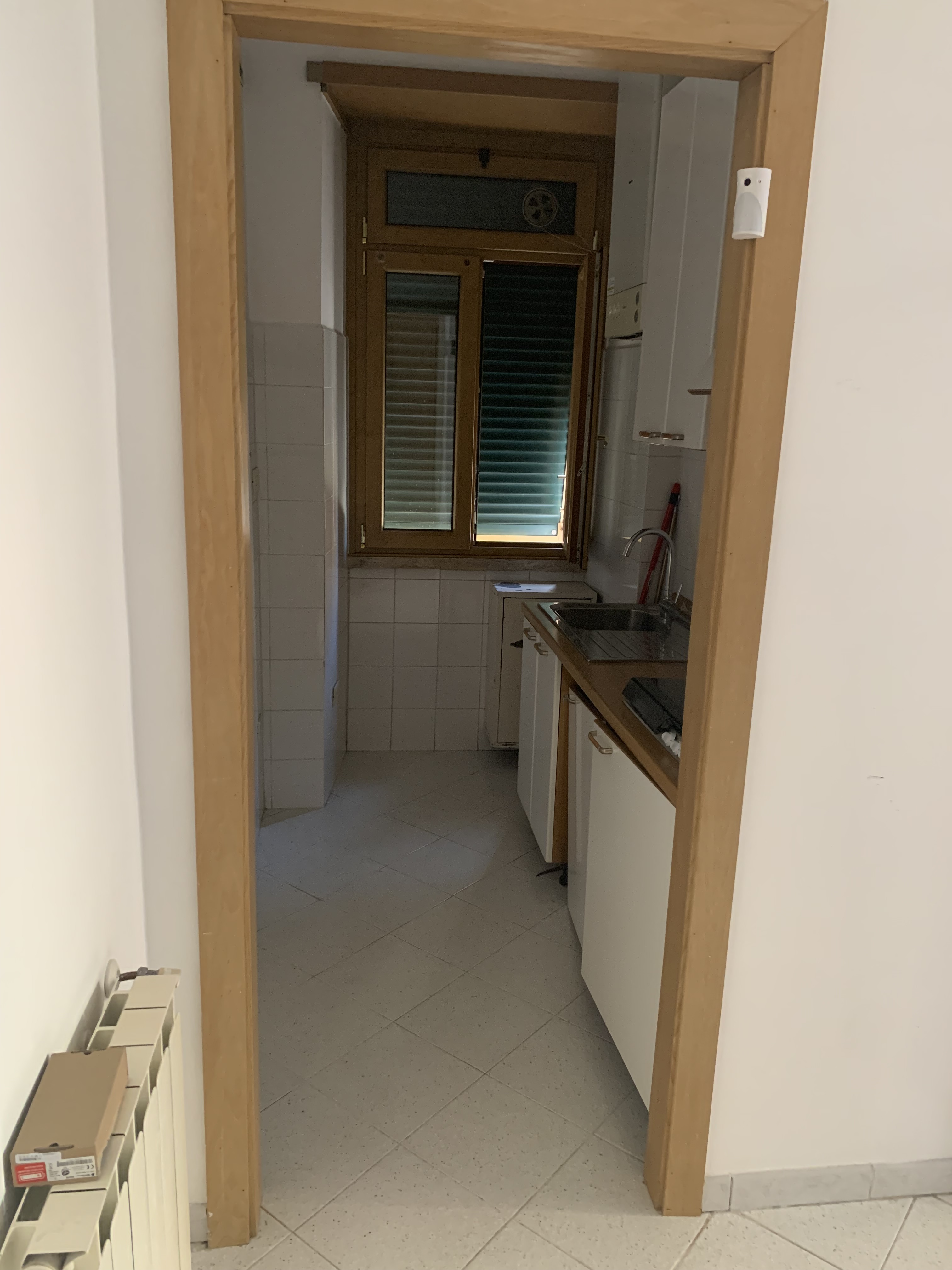 Immobile sito in ROMA, CAP 00152 Viale dei Quattro Venti n°31, SCALA C, PIANO 1. DESCRIZIONE: APPARTAMENTO INT. 1 DI 2,5 VANI CON ASCENSORE. DATI CATASTALI [N.C.E.U.] Categoria A/4, Foglio 448, Part. 224, Sub 8. Mq 34. STATO Libero