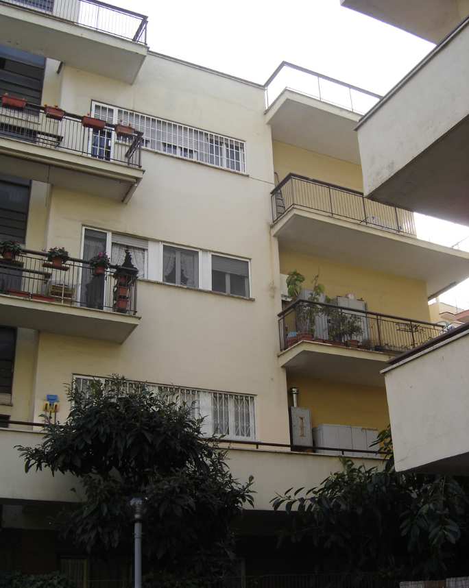 Immobile Residenziale, sito in Roma Via Cardinale Mistrangelo 39. DESCRIZIONE UNITA' PRINCIPALE: Appartamento composto da ingresso, ripostiglio, bagno, cucina, 2 camere e 1 balcone. Identificativi Catastali [N.C.E.U.]: Unità Residenziale cat. A/2 foglio 379 part 355 sub 507. STATO:Libero. Piena Proprietà