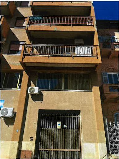 Unità immobiliare a destinazione box auto, ubicata al piano primo sotto strada di un edificio multipiano, identificata al C.F. del Comune di Palermo con foglio 66, part. 322 sub.52, cat catast C/6, classe 6, consistenza m2 25,00. Al Piano sotto strada si accede da una rampa carrabile al civico n. 1 della via Ragusa Moleti, con cancello automatizzato in metallo. Alla data del sopralluogo risulta costituito da un unico vano di circa 25,00 m2 con apertura di accesso di circa m 3,00, con saracinesca metallica avvolgibile;rilevata la presenza di un soppalco di altezza ridotta (< 1,50 m), non presente nella planimetria catastale e si presentava libero; normale stato di manutenzione. Accessibilità al locale agevole.